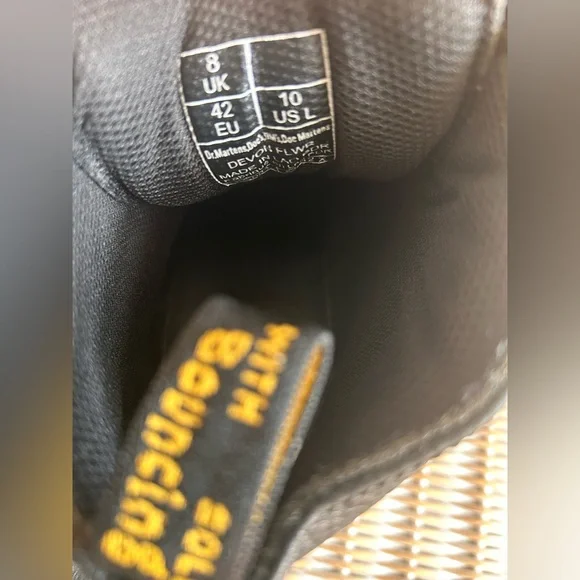 Dr. Martens Devon Flower Buckle Platform Boots – Black | Size 10 grunge goth - Picture 10 of 12